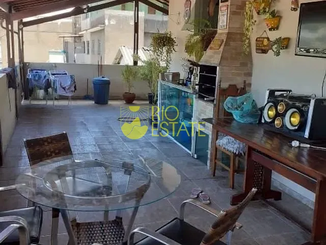 Casa com 370m² 6 quartos e 4 banheiros, à venda, no bairro Ano Bom em Barra Mansa