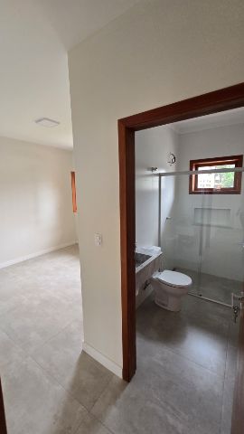Casa 3 quartos e 3 banheiros, para alugar, no bairro Bel Recanto em Taubaté