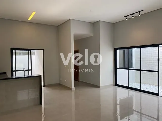 Casa 3 quartos e 2 banheiros, à venda, no bairro Residencial Vila Romana em Fortaleza