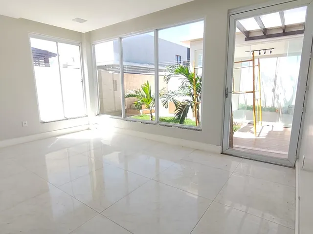 Casa com 360m² 4 quartos e 4 banheiros, à venda ou para alugar, no bairro Zona de Expansão (Robalo) em Aracaju