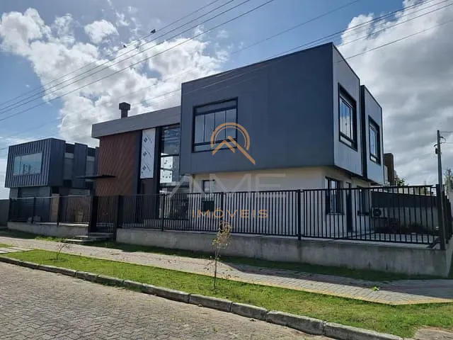 Casa 3 quartos e 3 banheiros, à venda, no bairro Centro em Pelotas