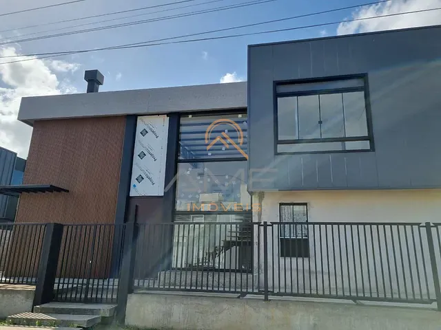 Casa 3 quartos e 3 banheiros, à venda, no bairro Centro em Pelotas