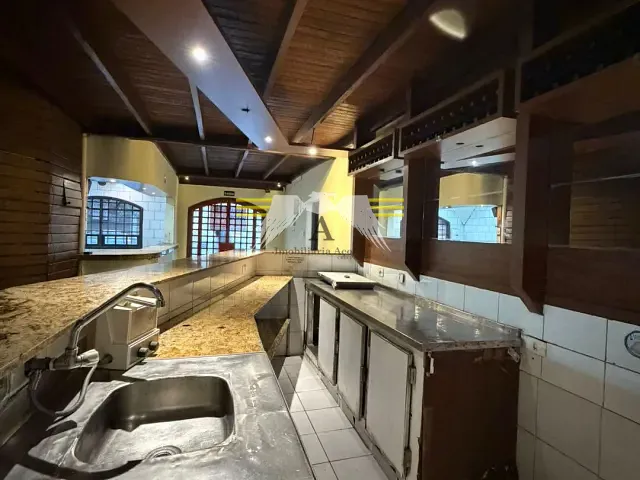 Prédio com 306m², à venda ou para alugar, no bairro Belém em São Paulo