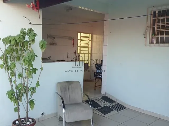 Casa 3 quartos e 2 banheiros, à venda, no bairro Centro em Poá