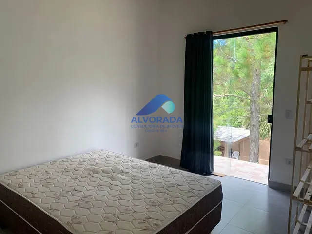 Casa com 480m² 3 quartos e 1 banheiro, à venda, no bairro Jardim Capricórnio em Caraguatatuba