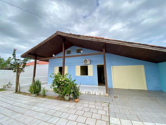 Foto do Casa - Casa Ampla e Aconchegante Perto das Melhores Praias – Seu Novo Lar Espera por Você! | Costão Sul Imóveis
