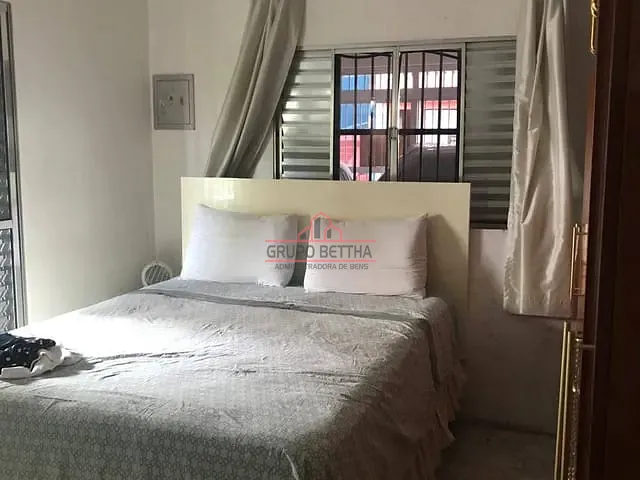 Casa com 150m² 3 quartos e 2 banheiros, à venda, no bairro Jardim Silveira em Barueri