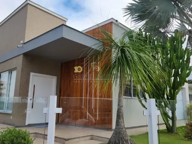 Casa com 532m² 4 quartos e 4 banheiros, à venda, no bairro Pedra Branca em Palhoça