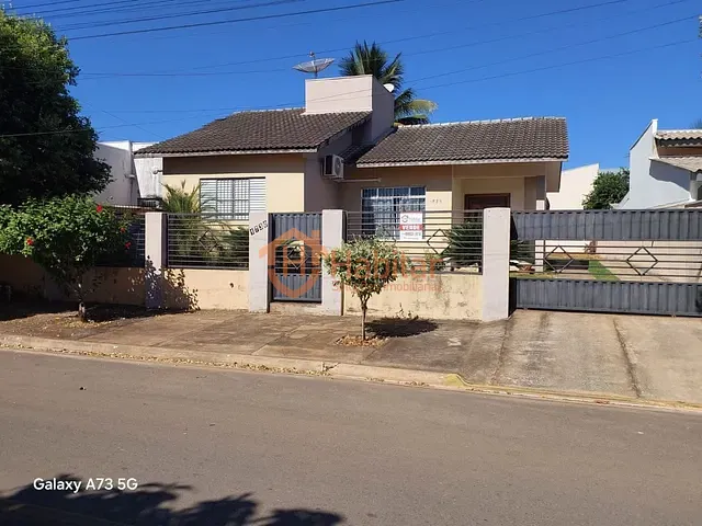 Casa com 450m² 3 quartos e 2 banheiros, à venda, no bairro Jardim Califónia em Sorriso