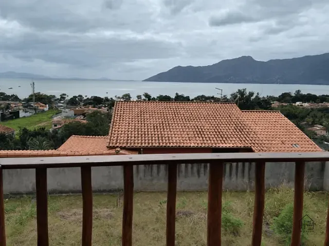 Casa com 462m² 3 quartos e 3 banheiros, à venda, no bairro São Francisco da Praia em São Sebastião