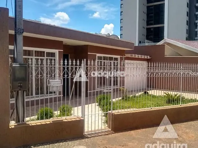 Casa com 395m² 3 quartos e 1 banheiro, à venda, no bairro Orfãs em Ponta Grossa