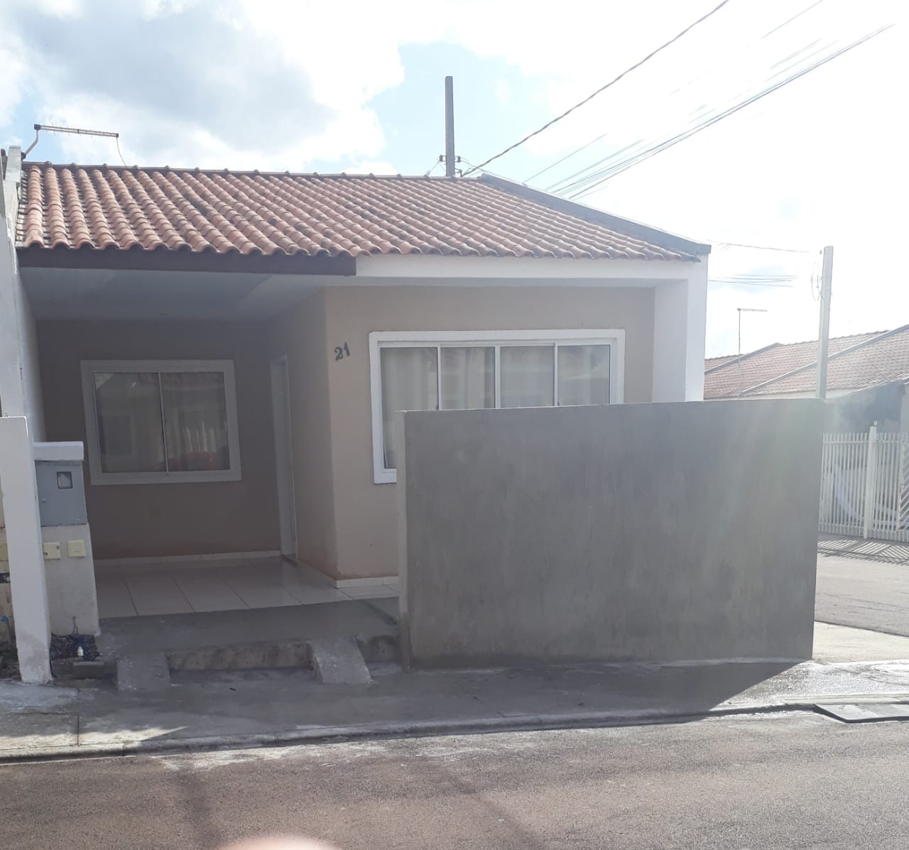 https://static.arboimoveis.com.br/CA0231_IMPR/fachada11593819074821.jpg