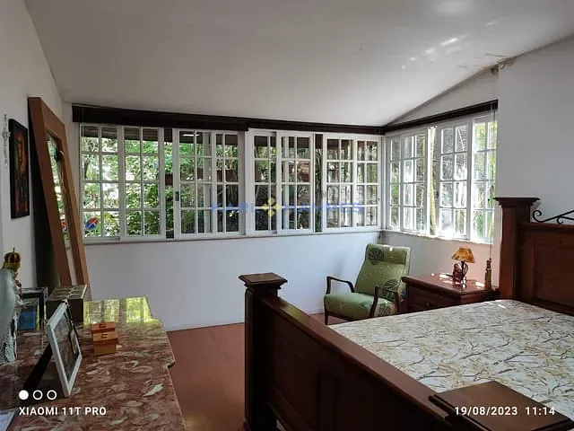 Casa 4 quartos e 3 banheiros, à venda, no bairro Simeria em Petrópolis