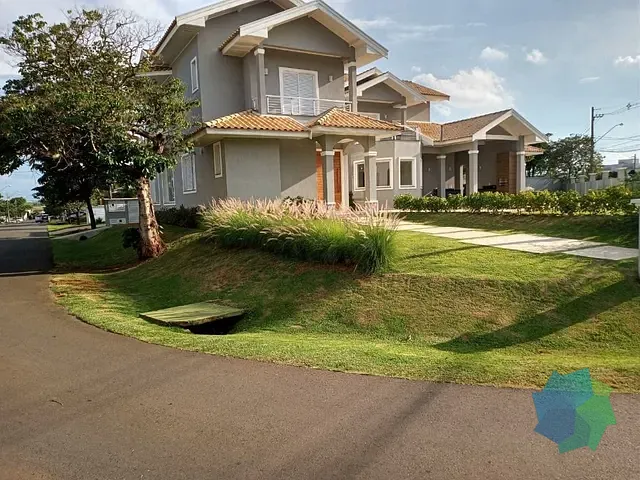 Casa com 890m² 3 quartos e 4 banheiros, à venda, no bairro Jardim Emicol em Itu