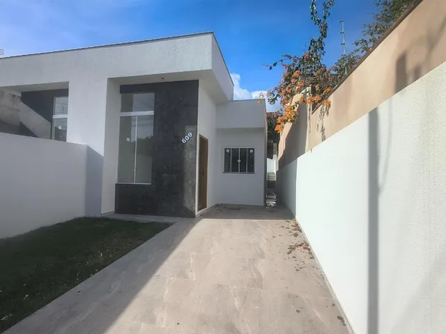 Casa com 70m² 2 quartos e 2 banheiros, à venda, no bairro Colúmbia em Londrina