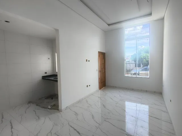 Casa com 70m² 2 quartos e 2 banheiros, à venda, no bairro Colúmbia em Londrina