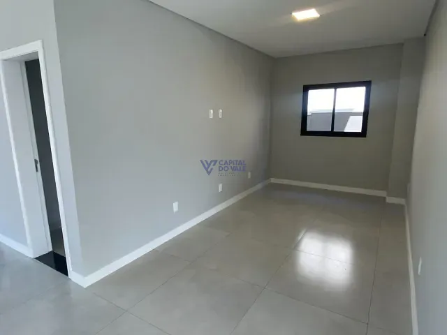 Casa com 360m² 3 quartos e 5 banheiros, à venda, no bairro Loteamento Verana em São José dos Campos