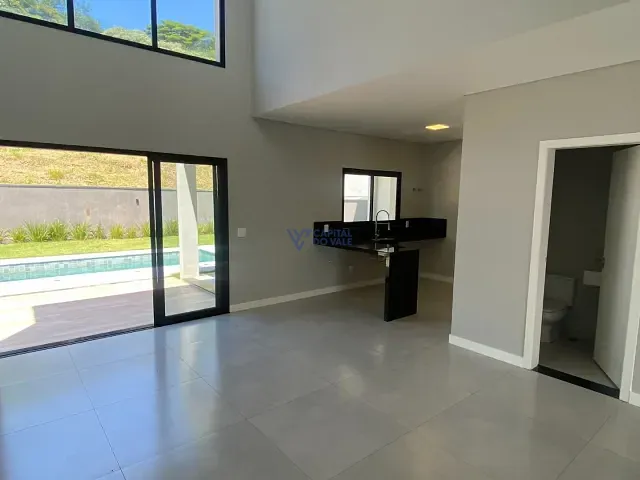 Casa com 360m² 3 quartos e 5 banheiros, à venda, no bairro Loteamento Verana em São José dos Campos