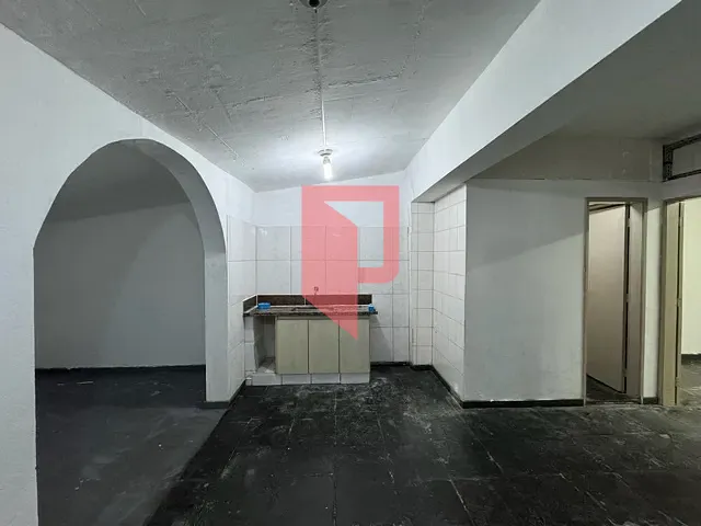 Casa para alugar, no bairro Caiçaras em Belo Horizonte