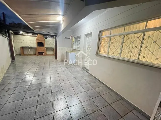 Casa 3 quartos e 2 banheiros, à venda, no bairro Vila Grego II em Santa Bárbara D'Oeste