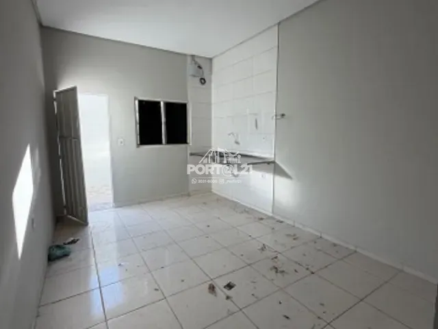 Casa 3 quartos e 2 banheiros, para alugar, no bairro Vila Eulália em Petrolina