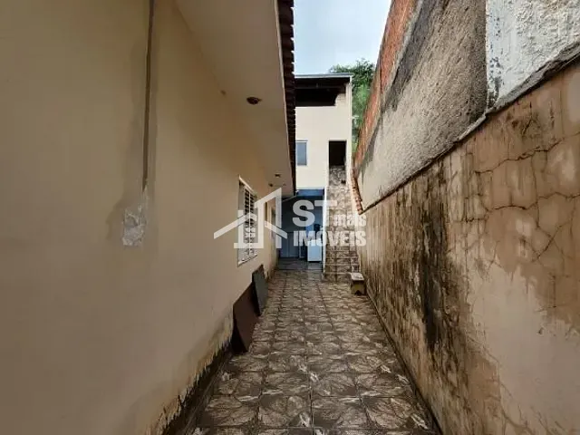 Casa com 200m² 2 quartos e 1 banheiro, à venda, no bairro Jardim Sovis em Andradas