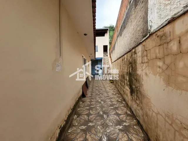 Casa com 200m² 2 quartos e 1 banheiro, à venda, no bairro Jardim Sovis em Andradas
