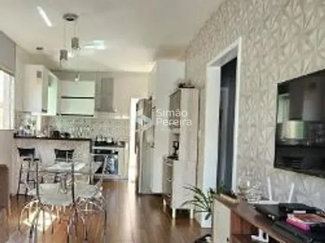 Casa com 400m² 3 quartos e 3 banheiros, à venda, no bairro Vila Paraíso em Três Rios