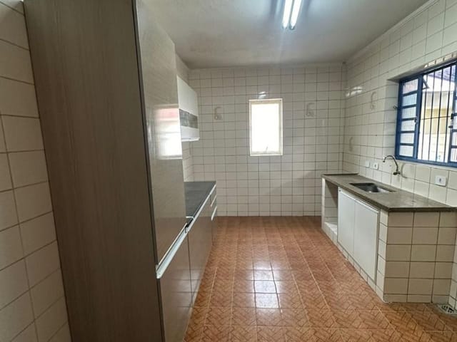 Casa com 230m² 4 quartos e 3 banheiros, à venda, no bairro Centro em Extrema