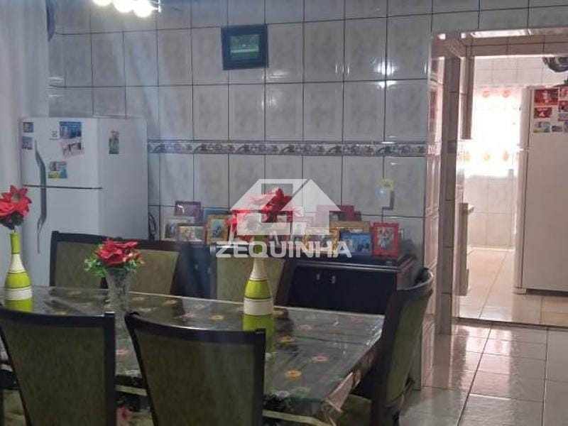 Casa, 3 quartos, 120 m² - Foto 2