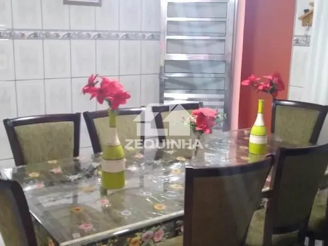 Casa com 125m² 3 quartos e 2 banheiros, à venda, no bairro Jardim Veloso em Osasco