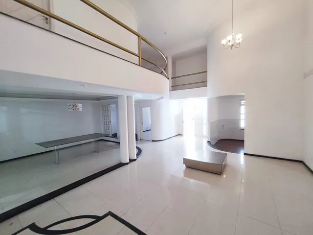 Casa 5 quartos e 5 banheiros, à venda, no bairro Farolândia em Aracaju