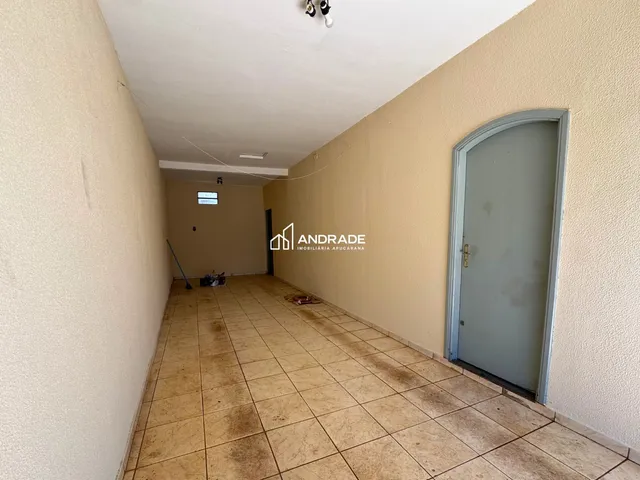 Casa 3 quartos e 2 banheiros, para alugar, no bairro Vila Santa Terezinha em Apucarana