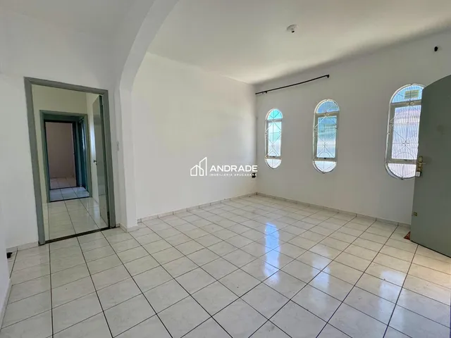 Casa 3 quartos e 2 banheiros, para alugar, no bairro Vila Santa Terezinha em Apucarana