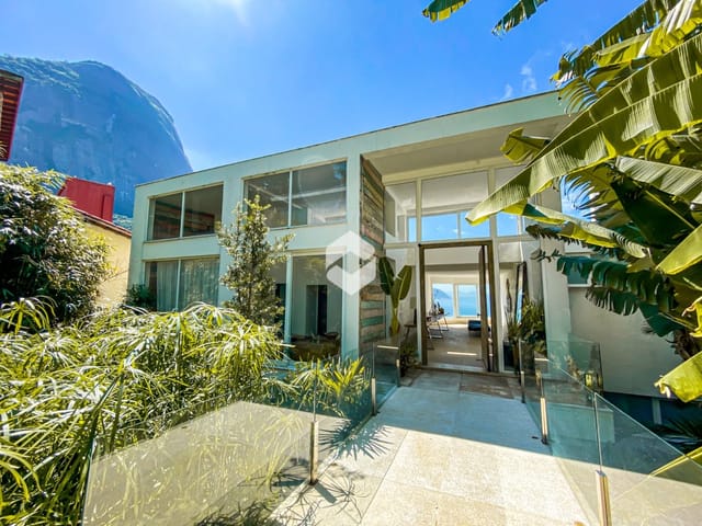 Casa com 600m² 6 quartos e 8 banheiros, à venda, no bairro Joá em Rio de Janeiro