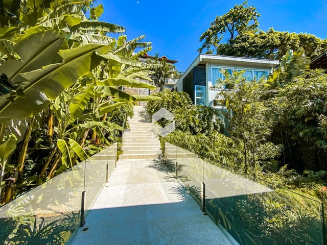 Casa com 600m² 6 quartos e 8 banheiros, à venda, no bairro Joá em Rio de Janeiro