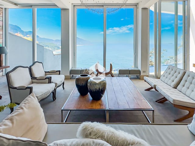 Casa com 600m² 6 quartos e 8 banheiros, à venda, no bairro Joá em Rio de Janeiro
