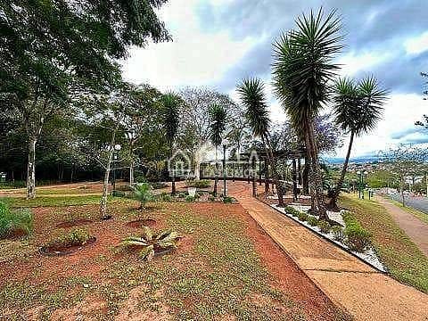 Casa à venda com 5 quartos, 380m² - Foto 35