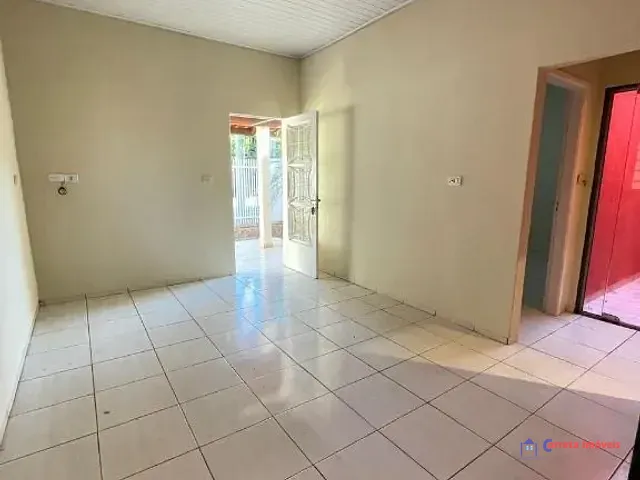 Casa 2 quartos e 1 banheiro, para alugar, no bairro Santos Dumont em Três Lagoas