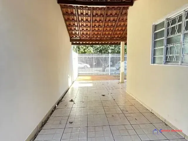 Casa 2 quartos e 1 banheiro, para alugar, no bairro Santos Dumont em Três Lagoas