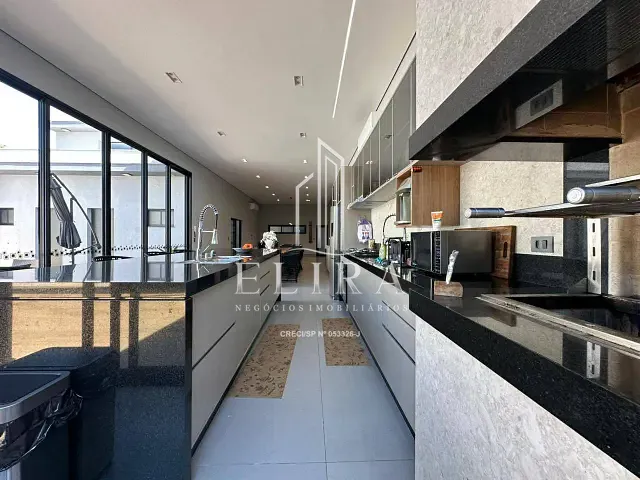 Casa com 300m² 1 quarto e 3 banheiros, à venda, no bairro Riviera Tamborlim em Americana