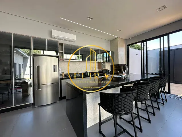 Casa com 300m² 1 quarto e 3 banheiros, à venda, no bairro Riviera Tamborlim em Americana