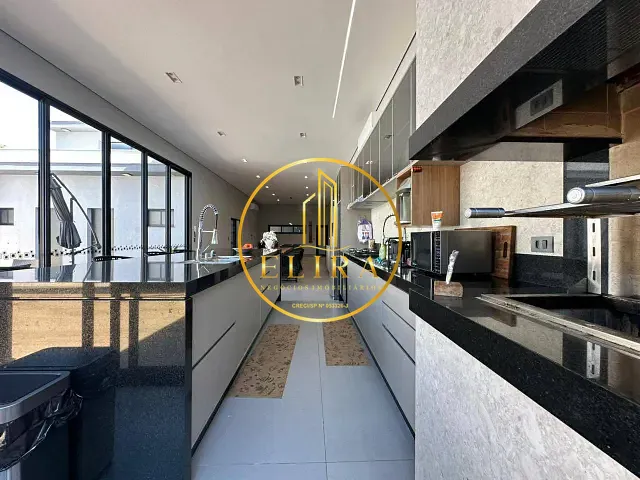 Casa com 300m² 1 quarto e 3 banheiros, à venda, no bairro Riviera Tamborlim em Americana