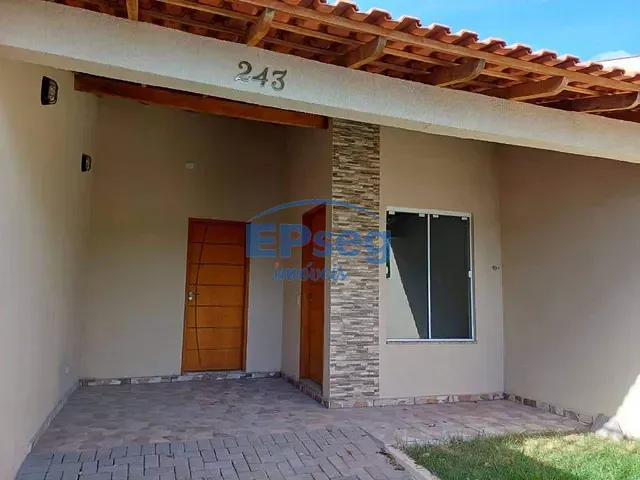Casa com 128m² 3 quartos e 2 banheiros, à venda, no bairro Aragarça em Londrina