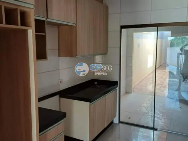 Casa com 128m² 3 quartos e 2 banheiros, à venda, no bairro Aragarça em Londrina