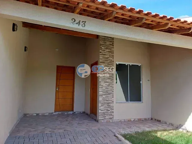 Casa com 128m² 3 quartos e 2 banheiros, à venda, no bairro Aragarça em Londrina