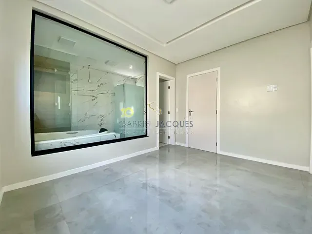 Casa com 360m² 3 quartos e 2 banheiros, à venda, no bairro Pedra Branca em Palhoça