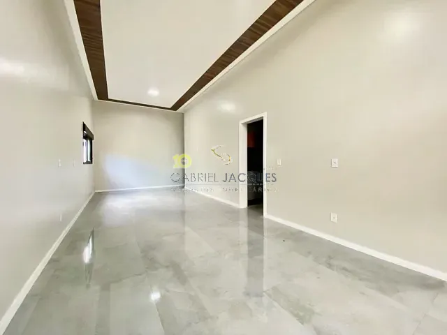 Casa com 360m² 3 quartos e 2 banheiros, à venda, no bairro Pedra Branca em Palhoça
