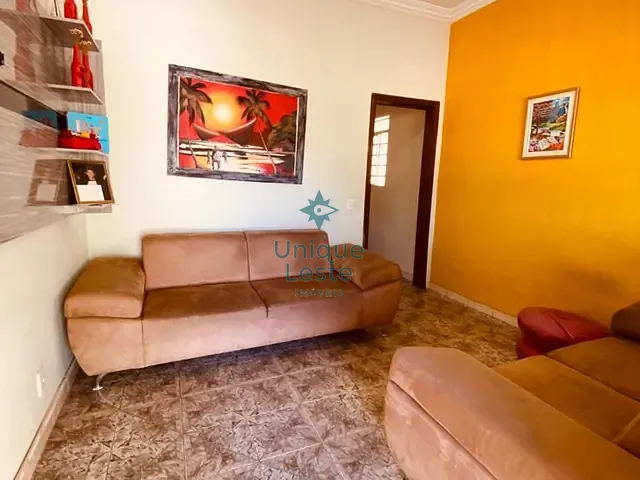 Casa com 360m² 2 quartos e 2 banheiros, à venda, no bairro Alvorada em Sabará