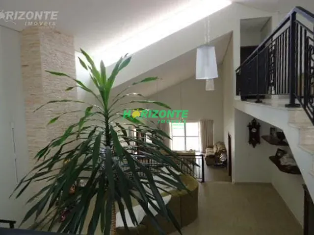 Casa com 1600m² 5 quartos e 6 banheiros, à venda, no bairro Parque Mirante Do Vale em Jacareí